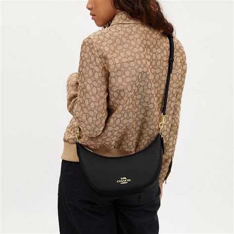 aria shoulder bag.